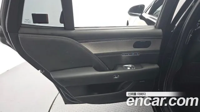 Genesis G90 Бензин 3.5 турбо AWD — Фото автомобиля 20