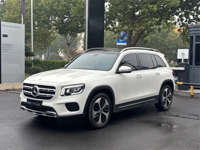 Фотография автомобиля — Mercedes-Benz GLB-Class