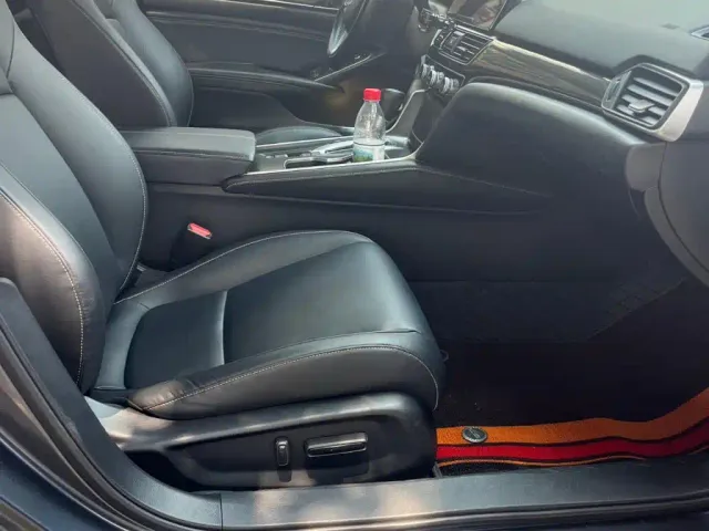 Honda Accord — Фото автомобиля 13