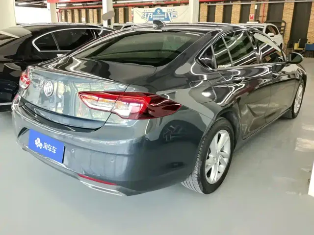 Buick Regal — Фото автомобиля 3