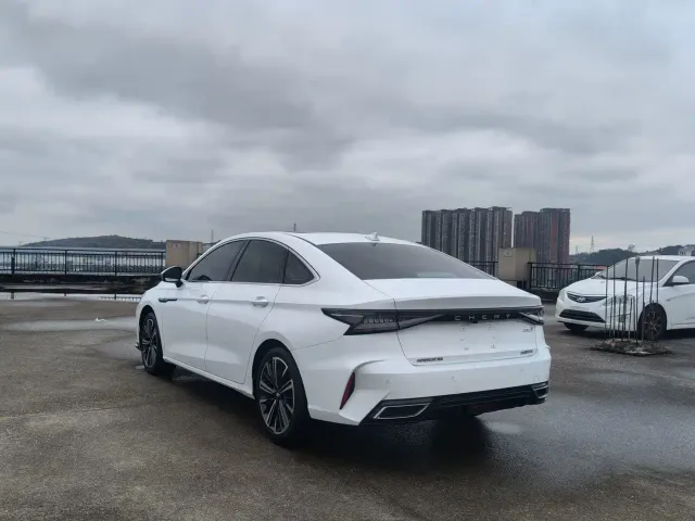 Chery Arrizo 8 — Фото автомобиля 5