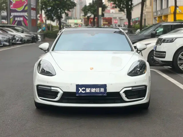 Porsche Panamera — Фото автомобиля 6