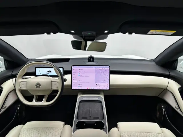 Nio ET5 — Фото автомобиля 14