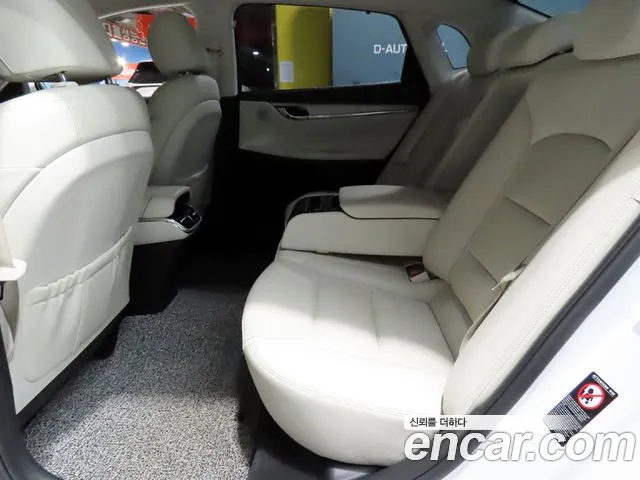 Hyundai Grandeur New — Фото автомобиля 7
