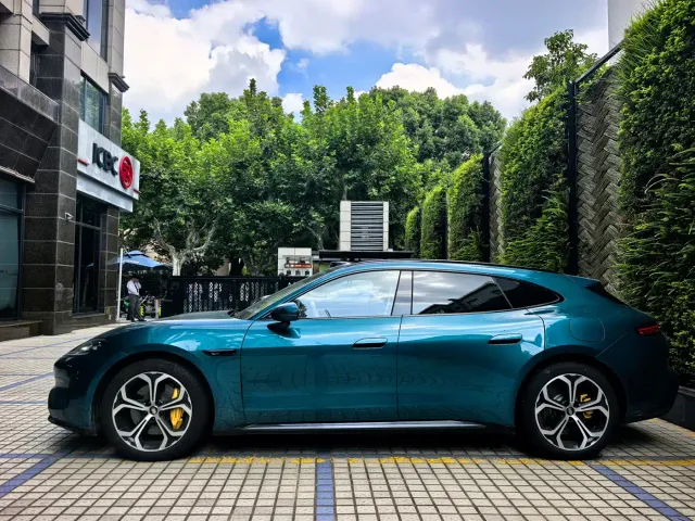 Shangjie Z7T — Фото автомобиля 4