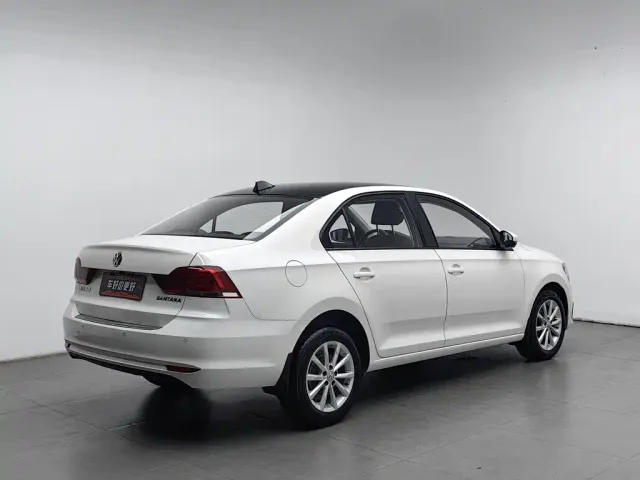 Volkswagen Santana — Фото автомобиля 2