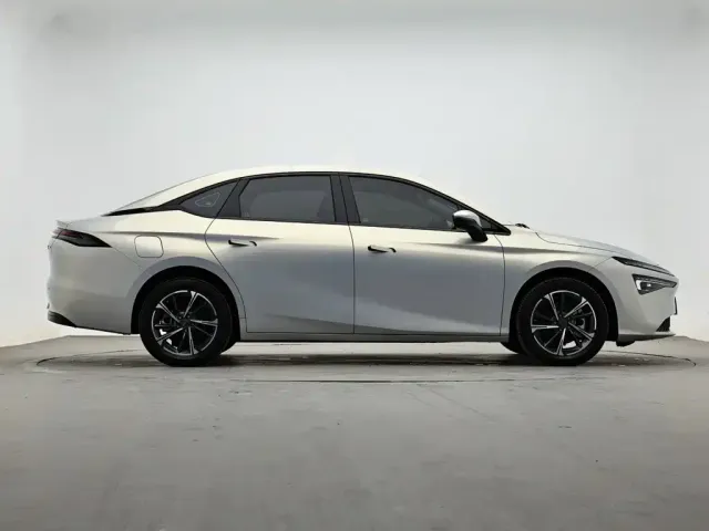 Aion AION S MAX 2025 70 Stellar Edition 53.7kWh — Фото автомобиля 6