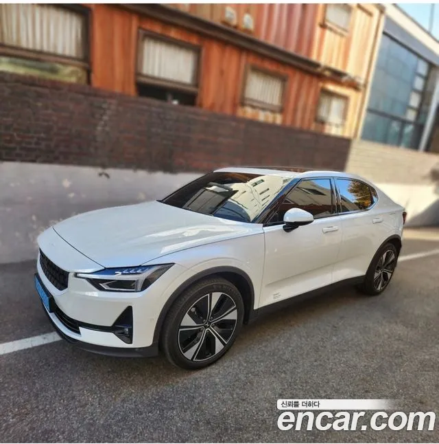 Polestar 2 — Фото автомобиля 2