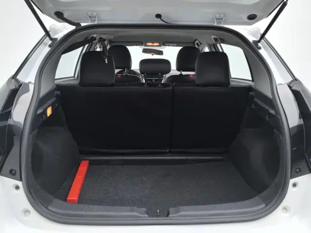 Toyota YARiS L Zhi Xuan — Фото автомобиля 16