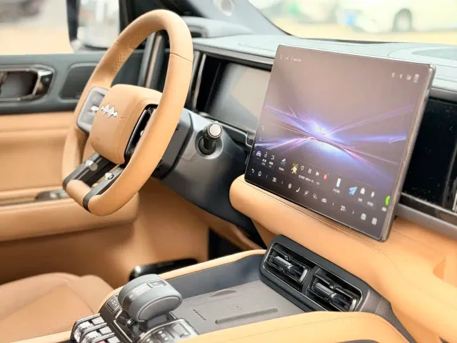 BYD FangChengBao Leopard 5 — Фото автомобиля 15