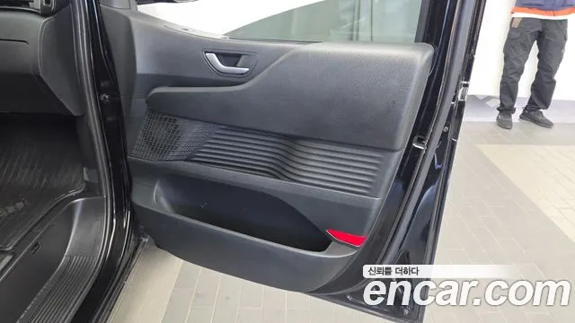 Hyundai Staria — Фото автомобиля 14