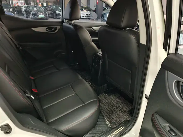 Nissan Qashqai — Фото автомобиля 14