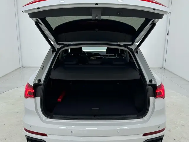Audi Q3 — Фото автомобиля 15