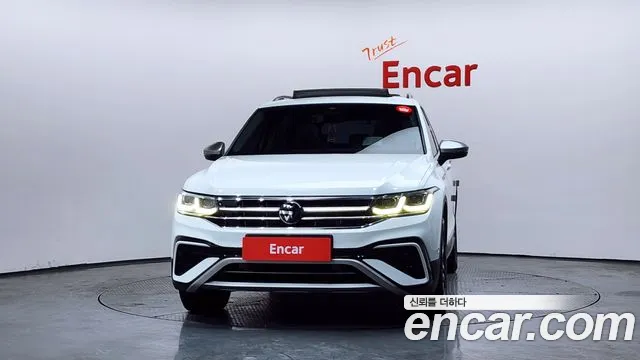 Volkswagen Tiguan — Фото автомобиля 3
