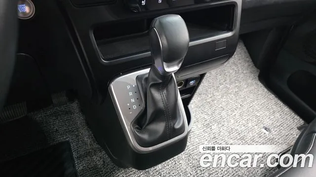 Hyundai Staria — Фото автомобиля 12