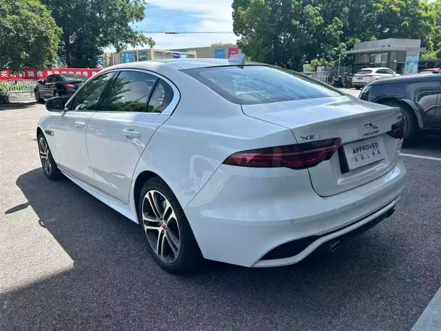 Jaguar XEL — Фото автомобиля 6
