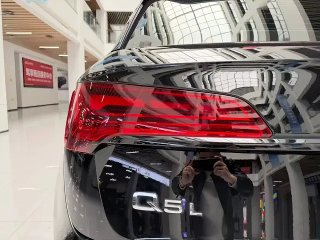 Audi Q5L — Фото автомобиля 23