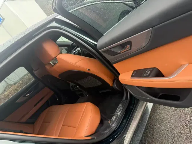 Jaguar XEL — Фото автомобиля 16