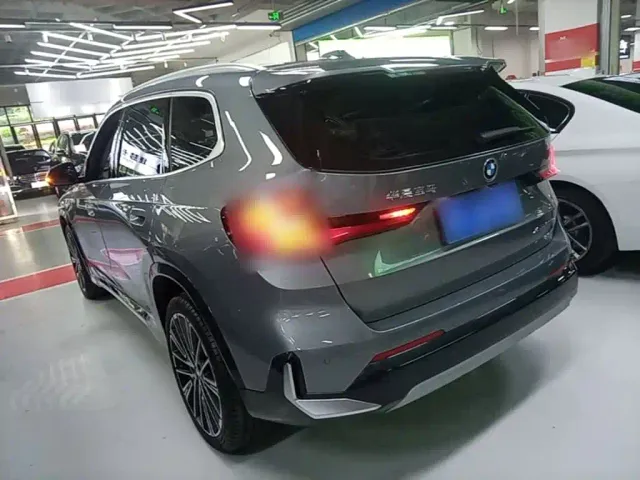 BMW X1 — Фото автомобиля 4