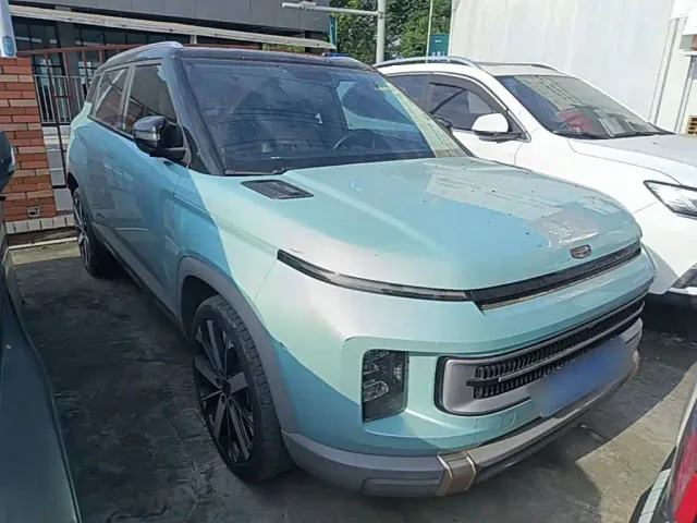 Geely ICON — Фото автомобиля 3