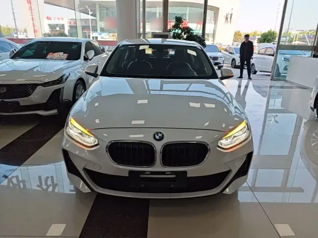 BMW 1 Series — Фото автомобиля 2