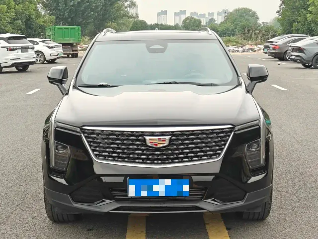 Cadillac XT4 — Фото автомобиля 2