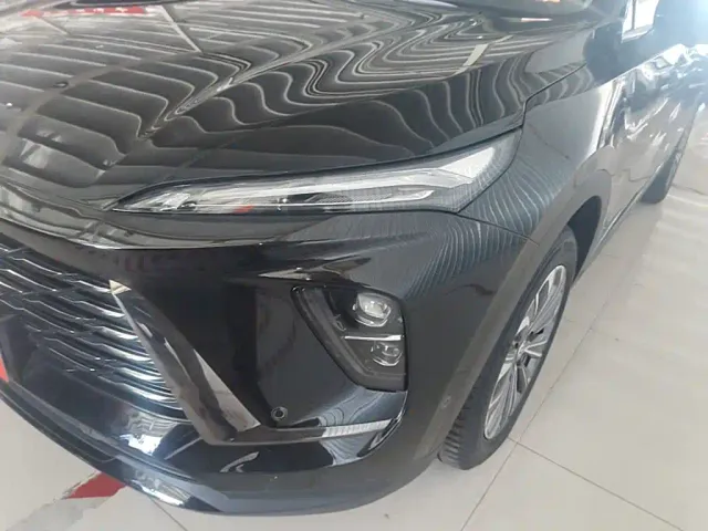 Buick Envision Plus — Фото автомобиля 23