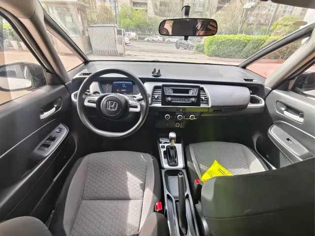 Honda Fit — Фото автомобиля 10