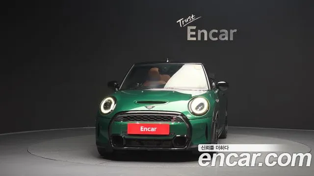 Mini Cooper Convertible — Фото автомобиля 3