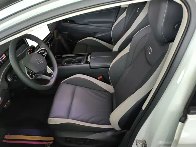 Volkswagen ID.7 Vizzion — Фото автомобиля 14