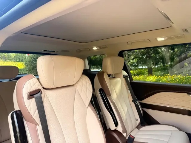 Bestune Besturn M9 — Фото автомобиля 9