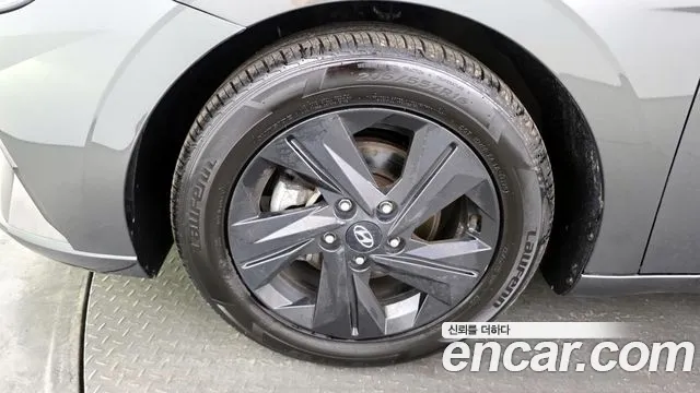 Hyundai AVANTE Avante (CN7) — Фото автомобиля 5