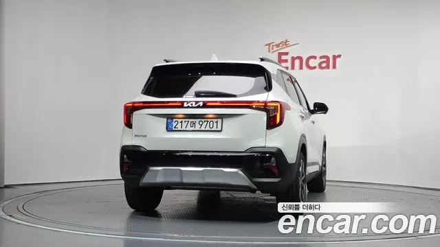 Kia Seltos — Фото автомобиля 4