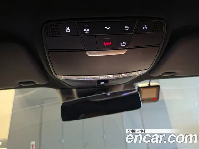 Mercedes-Benz E-Class — Фото автомобиля 20