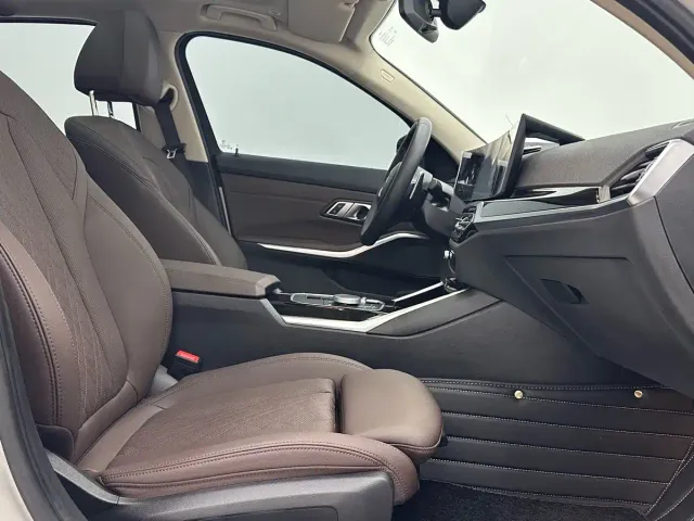 BMW 3 Series — Фото автомобиля 8