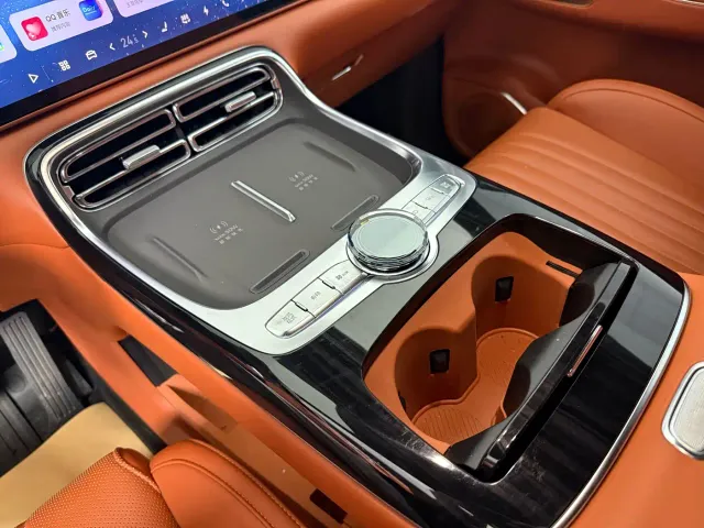 Geely Galaxy M9 — Фото автомобиля 8