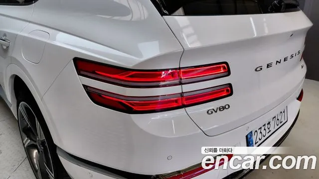 Genesis GV80 — Фото автомобиля 8