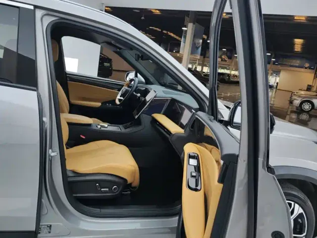 Geely Galaxy L7 — Фото автомобиля 8