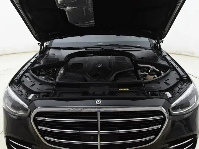 Mercedes-Benz S-Class — Фото автомобиля 17