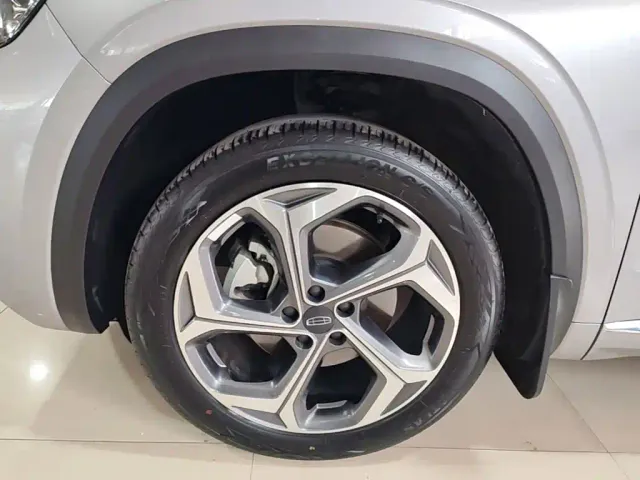 Geely Xingyue L — Фото автомобиля 22