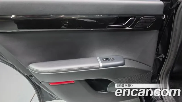 Hyundai Grandeur GN7 — Фото автомобиля 14