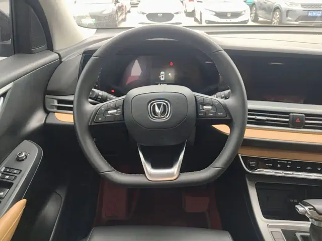 Changan CS55 Plus — Фото автомобиля 10