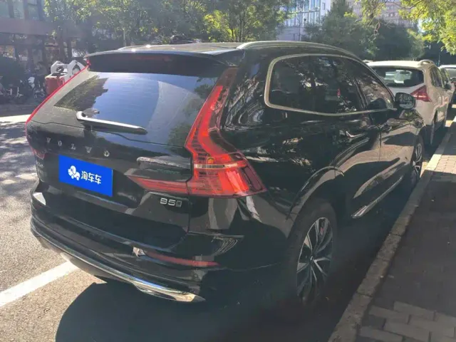Volvo XC60 — Фото автомобиля 3