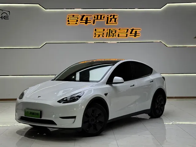 Фотография автомобиля — Tesla Model Y