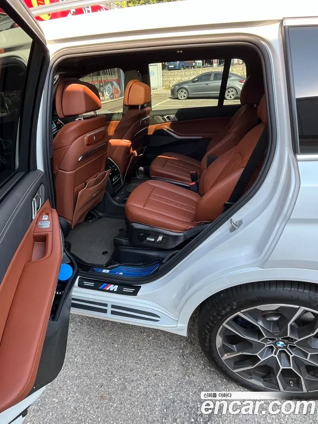 BMW X7 — Фото автомобиля 11