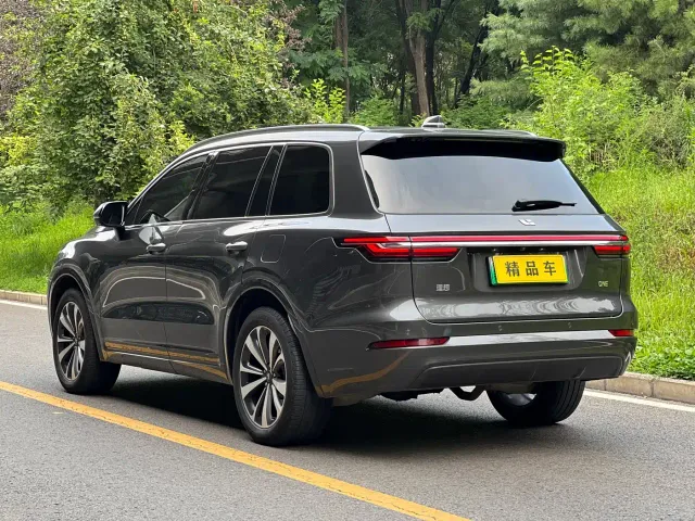 Li Auto ONE — Фото автомобиля 5