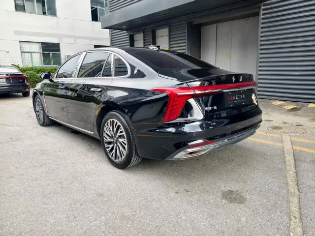 Hongqi H5 — Фото автомобиля 3