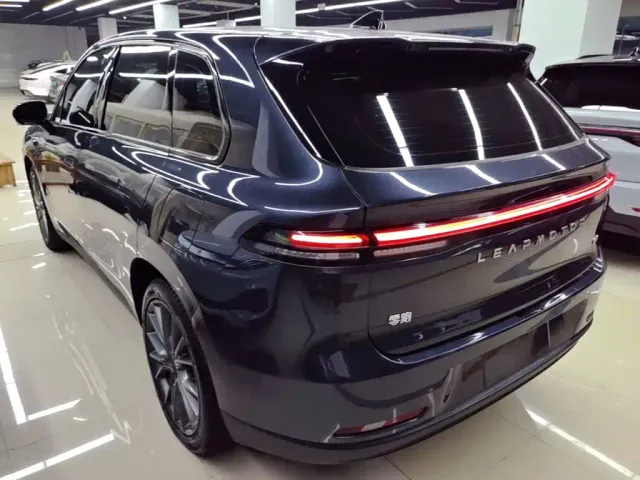 Leapmotor C10 — Фото автомобиля 4