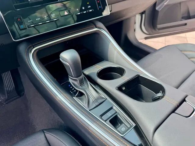 Toyota Avalon — Фото автомобиля 24