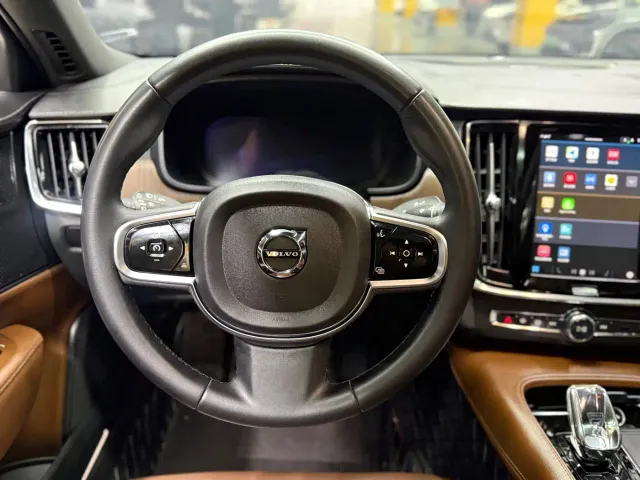 Volvo S90 — Фото автомобиля 13